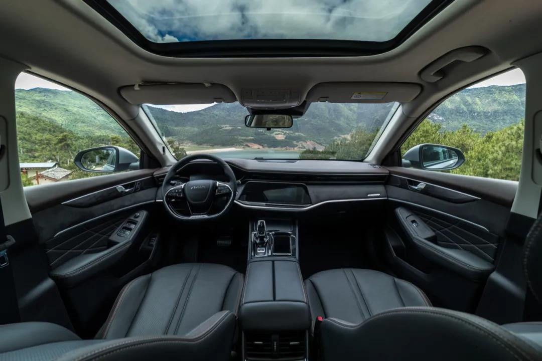 奕炫MAX新车到店！！！预订尊享8大特权